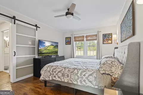 Bedroom - 555 Hubbard Rd, Carnesville, GA 30521 photo 2 of 8