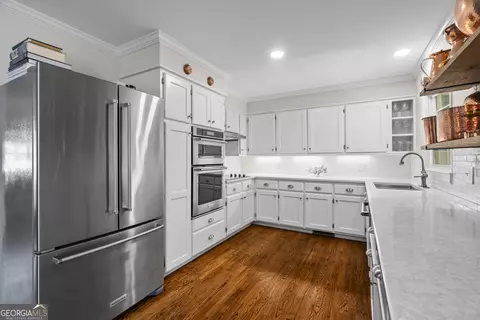 Kitchen - 555 Hubbard Rd, Carnesville, GA 30521 photo 4 of 6