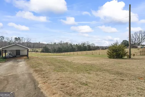 Exterior - 555 Hubbard Rd, Carnesville, GA 30521 photo 13 of 16