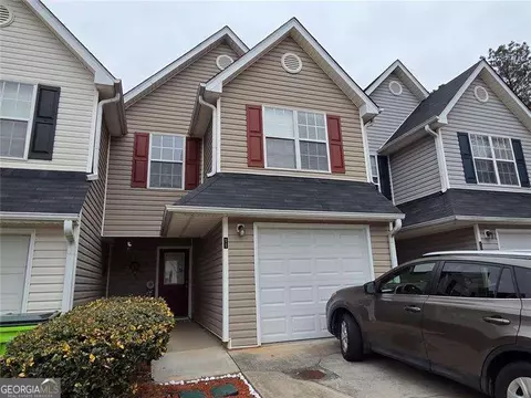 6722 Gallant Ct SE, Mableton, GA 30126