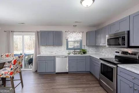 Kitchen - 6 Pollock St SW, Rome, GA 30161 photo 2 of 2
