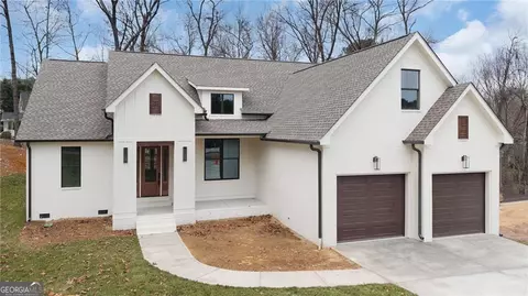 301 Windy Hill Dr, Calhoun, GA 30701