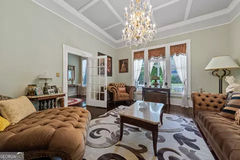 Living - 514 Covington St, Jackson, GA 30233 photo 3 of 6
