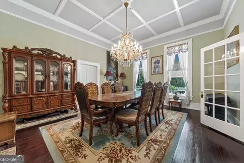 Dining - 514 Covington St, Jackson, GA 30233 photo 2 of 7