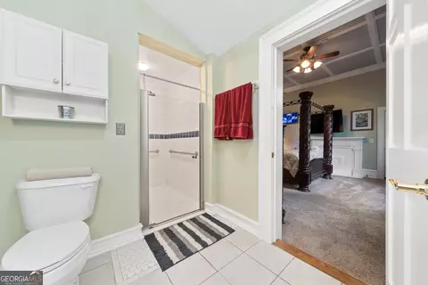 Bath - 514 Covington St, Jackson, GA 30233 photo 5 of 7