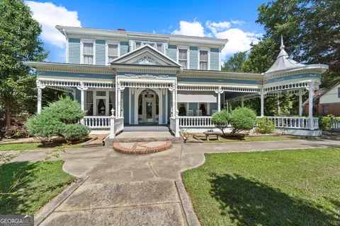 Exterior - 514 Covington St, Jackson, GA 30233 photo 3 of 36