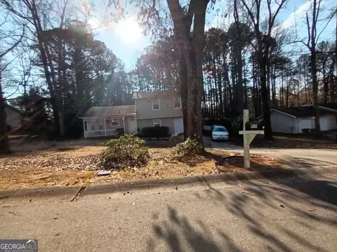 977 Leeward Ln, Jonesboro, GA 30238