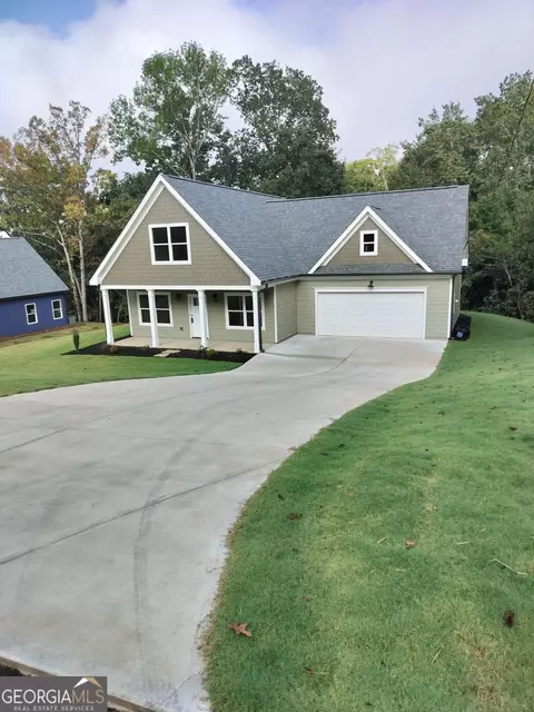 61 College Heights Pl, Franklin Springs, GA 30639