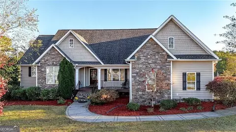 127 Telluride Trl NE, Calhoun, GA 30701