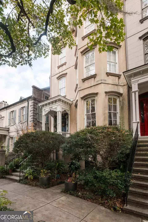108 E Gaston St, Savannah, GA 31401