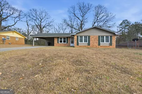 223 Randy Cir, Warner Robins, GA 31088
