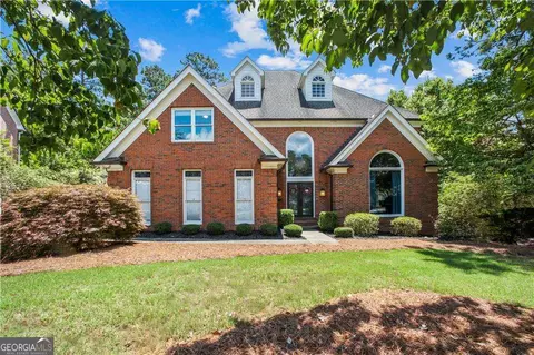 1566 Asheforde Dr, Marietta, GA 30068