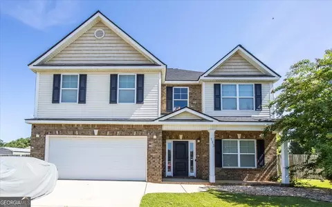 113 Rosales Dr, Bonaire, GA 31005