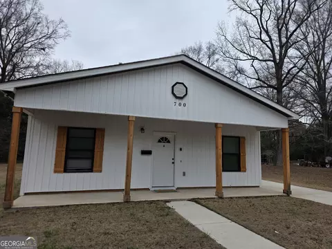 700 Carmen Ave, Fort Valley, GA 31030