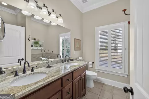 Bath - 334 N Second St, Madison, GA 30650 photo 3 of 8