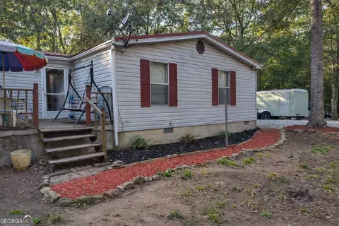 136 Turkey Trl, Jackson, GA 30233