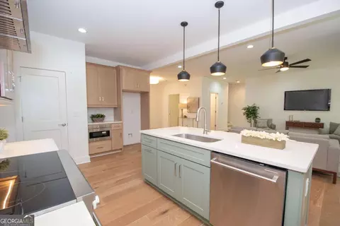 Kitchen - 5 Firefly Run, Lagrange, GA 30240 photo 2 of 5