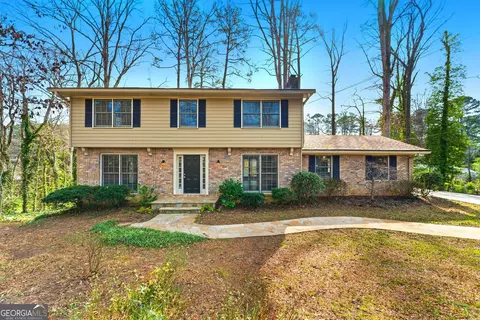 2720 Dale Dr, Marietta, GA 30068