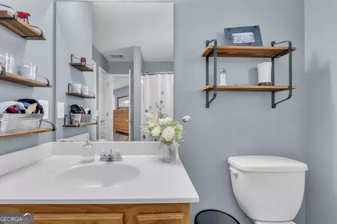 Bath - 748 W Vincent Dr, Athens, GA 30607 photo 1 of 2