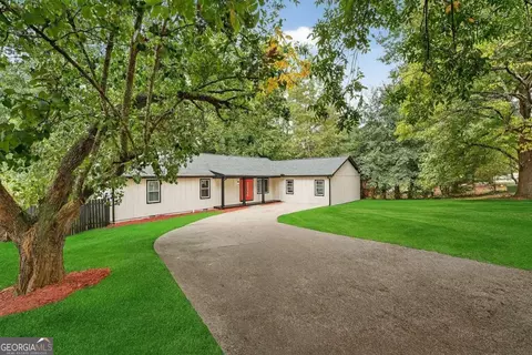 1437 Stoneleigh Hill Rd, Lithonia, GA 30058