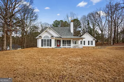 Exterior - 107 Waters Edge Dr, Lagrange, GA 30240 photo 3 of 7