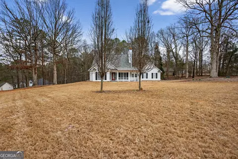 Exterior - 107 Waters Edge Dr, Lagrange, GA 30240 photo 2 of 7