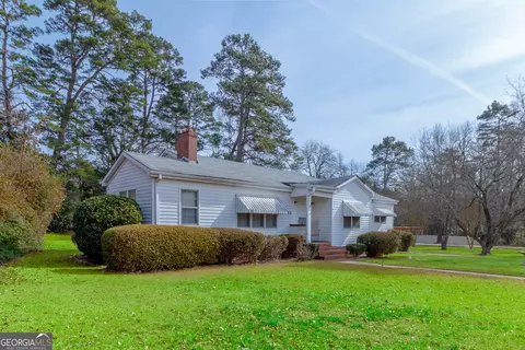317 Georgia Ave, Winder, GA 30680