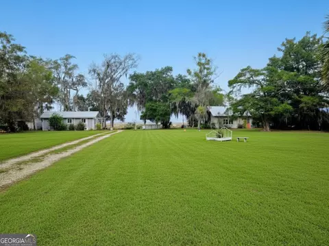 132154 River Dr, Midway, GA 31320