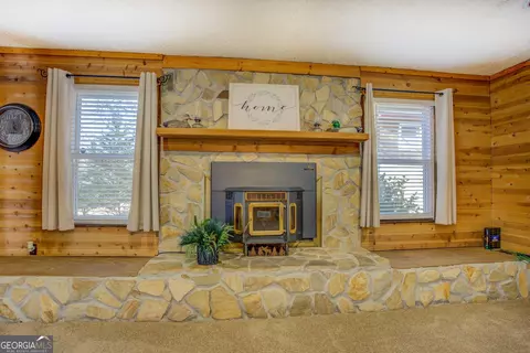 Living - 162 Collins Rd, Jackson, GA 30233 photo 3 of 7