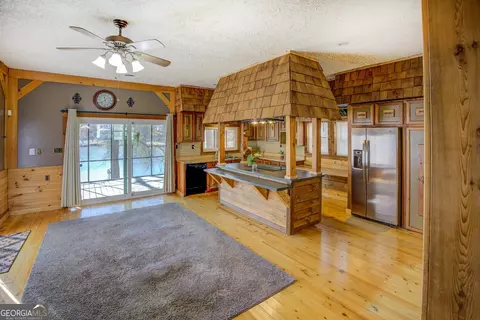 Kitchen - 162 Collins Rd, Jackson, GA 30233 photo 7 of 8