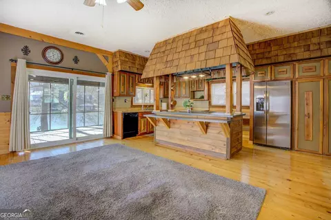 Kitchen - 162 Collins Rd, Jackson, GA 30233 photo 1 of 8