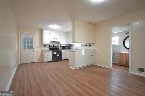 Other - 1865 Oxford Dr, Morrow, GA 30260 photo 3 of 5