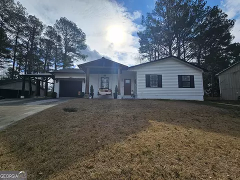 315 Galena Ct, Fairburn, GA 30213