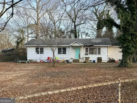 250 Robin Hood Ln, Hampton, GA 30228