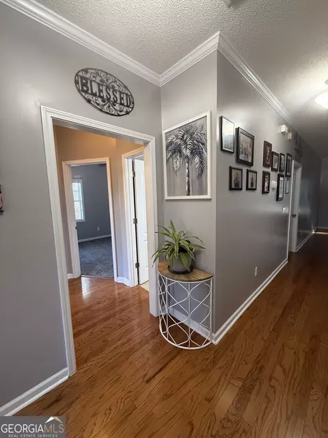 Entry Way - 213 Okeechobee Dr, Dothan, AL 36301 photo 2 of 3