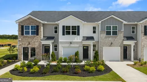 121 Kenmore Cir, Perry, GA 31069