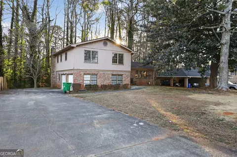 1201 Hunters Glen Dr, Stone Mountain, GA 30083
