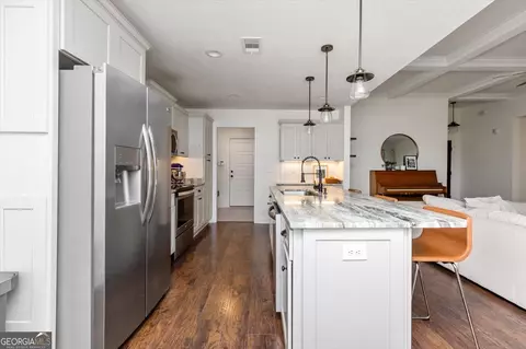 Kitchen - 207 Kendall Ct, Perry, GA 31069 photo 8 of 8