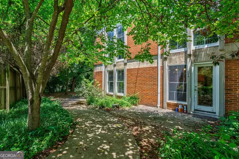 Exterior - 1295 E Broad St, Athens, GA 30601 photo 6 of 9