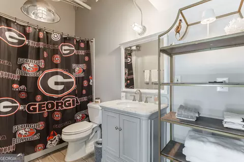 Bath - 1295 E Broad St, Athens, GA 30601 photo 1 of 4