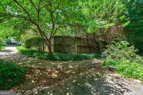 Exterior - 1295 E Broad St, Athens, GA 30601 photo 7 of 9