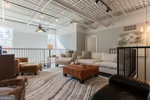 Living - 1295 E Broad St, Athens, GA 30601 photo 1 of 2