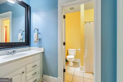 Bath - 357 Shady Creek Trl, Williamson, GA 30292 photo 8 of 9