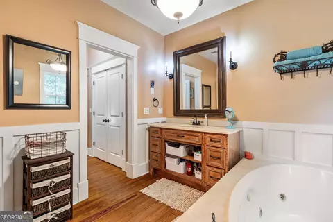 Bath - 357 Shady Creek Trl, Williamson, GA 30292 photo 1 of 9