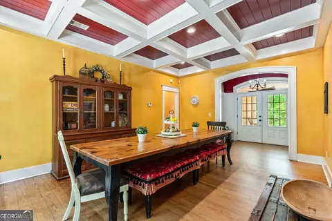 Dining - 357 Shady Creek Trl, Williamson, GA 30292 photo 3 of 3