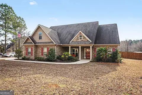 817 Smallwood Trce, Hampton, GA 30228
