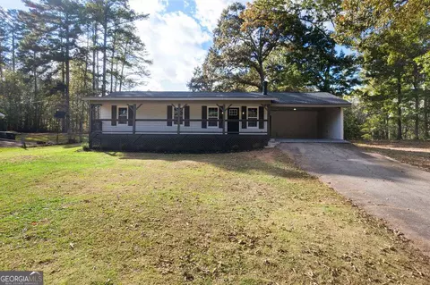 146 W Wedgewood Cir, Newnan, GA 30263