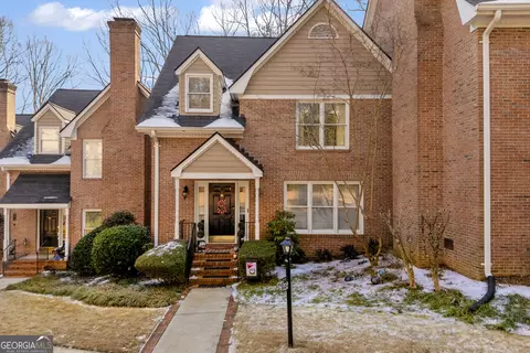 292 Wood Lake Dr, Athens, GA 30606