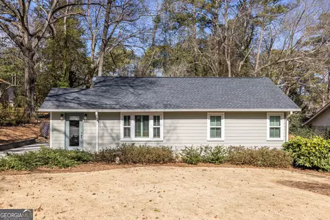 660 Scott Cir, Decatur, GA 30033