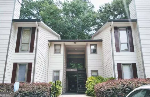 9400 Roberts Dr #2H, Atlanta, GA 30350